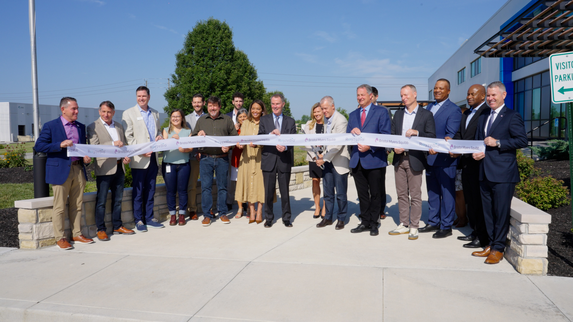 Tight Shot.00_01_08_10.still001